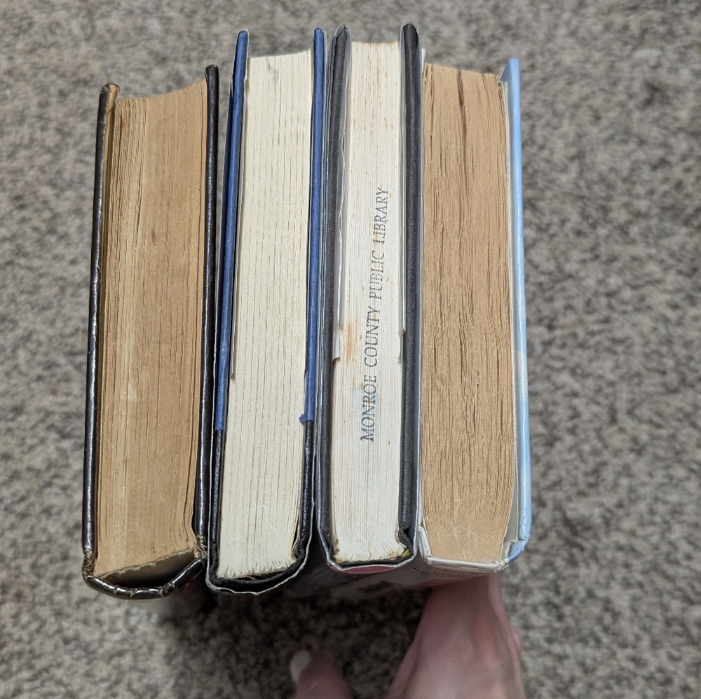 Assorted Books Collection Bundle - Picture 2 of 3